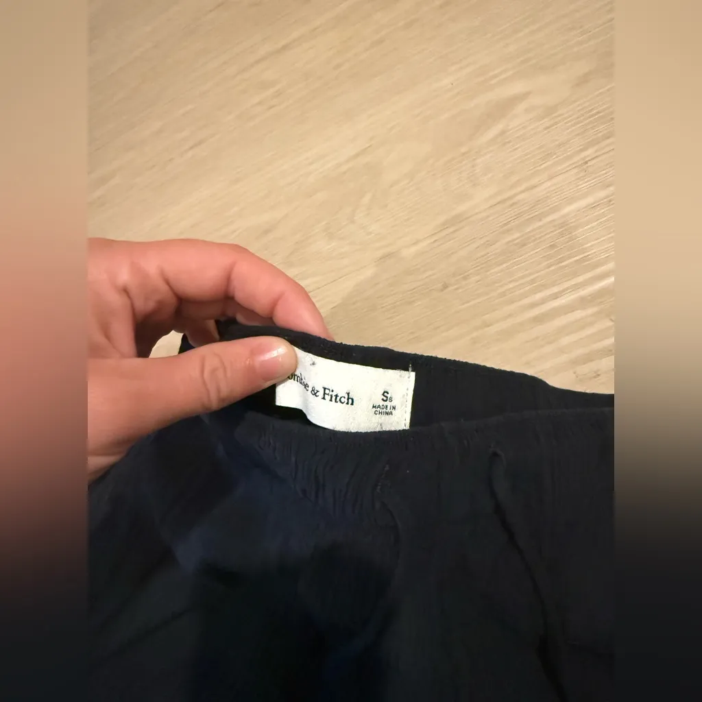 Abercrombie & Fitch Women’s Textured Pull On Pant - Image 2