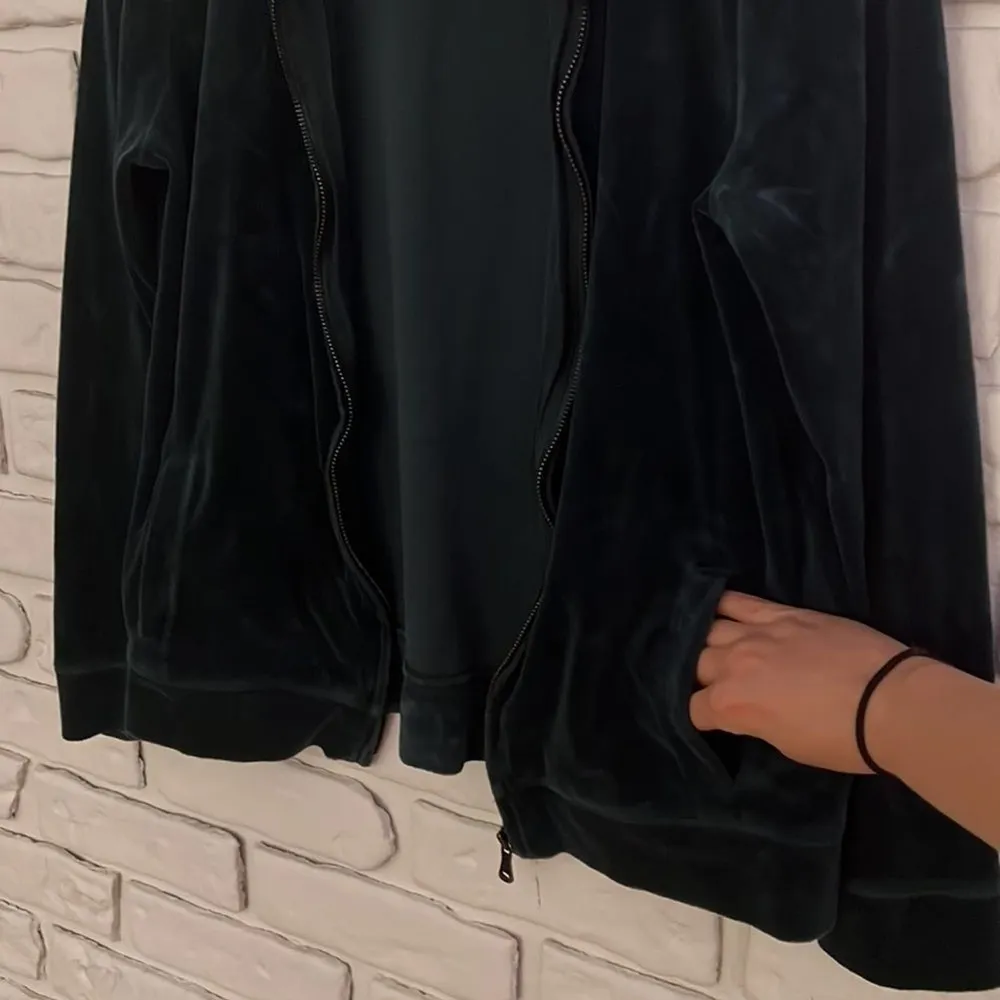 Talbots green velour zip up jacket size petite small - Image 5