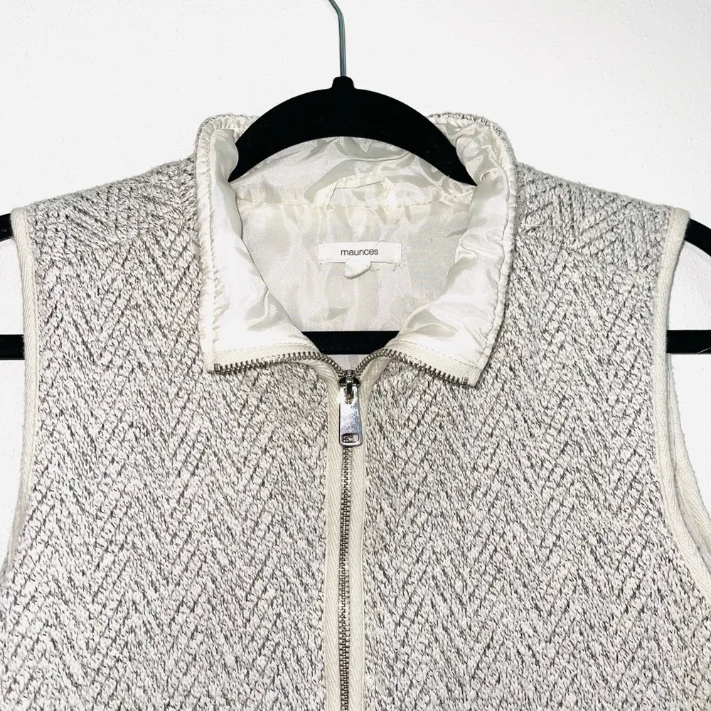 Maurices Cream & Gray Chevron Tweed Pocket Full Zip Vest - Image 2
