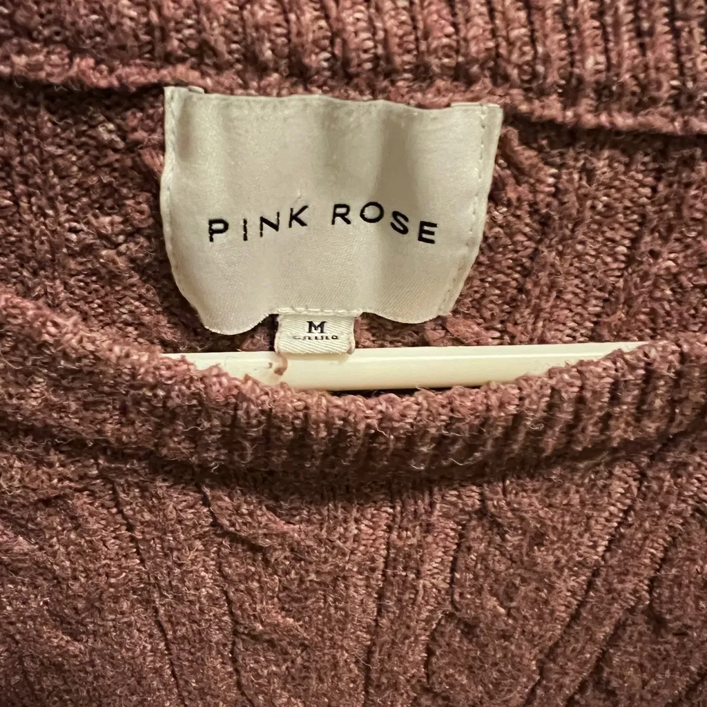 Pink Rose Cable Knit Sweater and sweat shorts in Mauve - Image 5