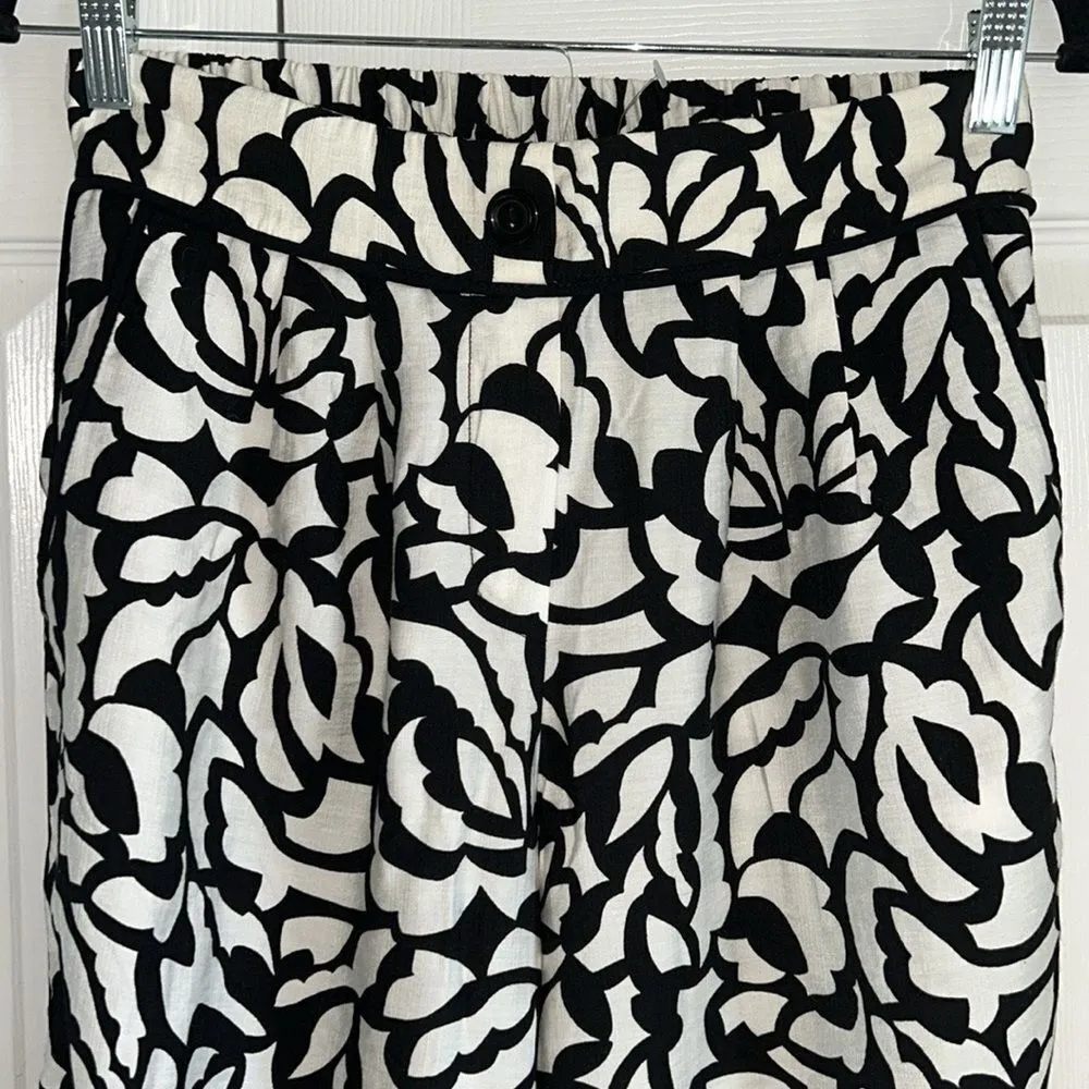 Monteau Black and White Pull on Dress Pants(Size Medium) - Image 9