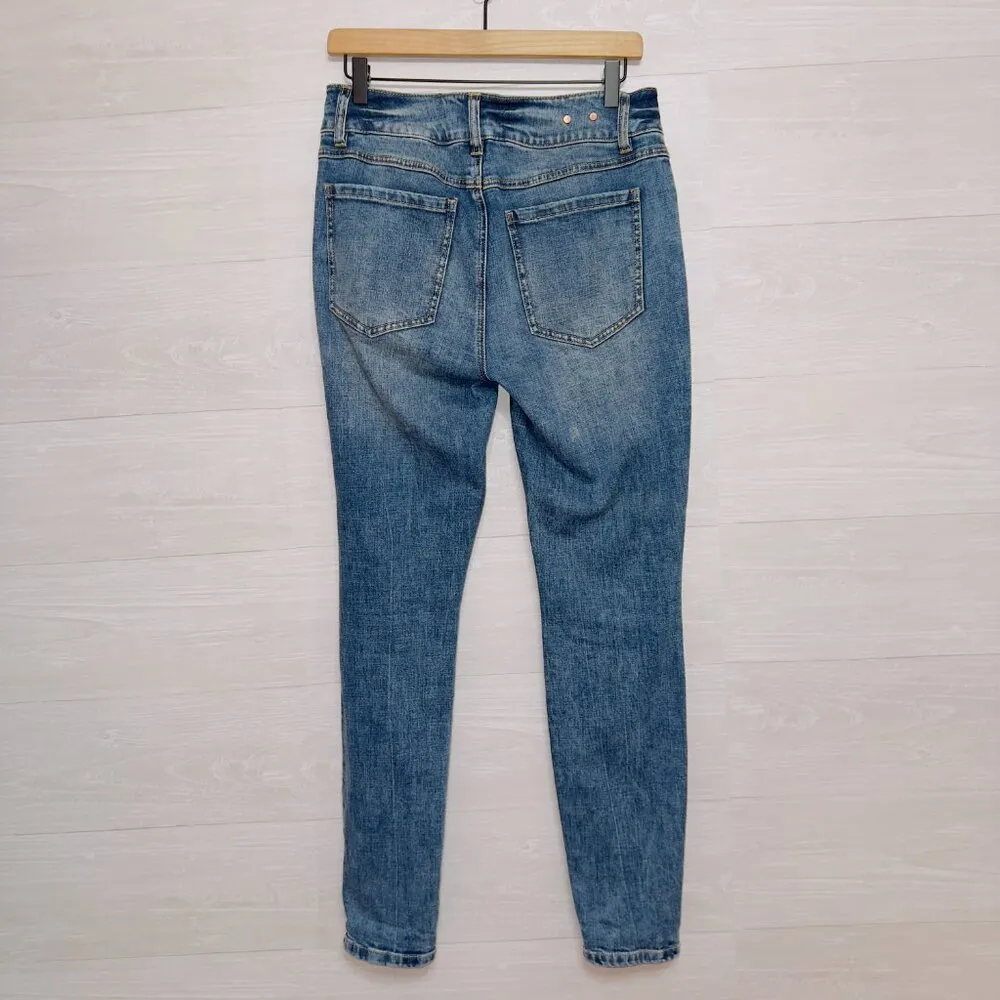 Cabi Jeans Women's Cinch Skinny Medium Wash Denim Mid Rise Jeans #4153 size 6 - Image 6
