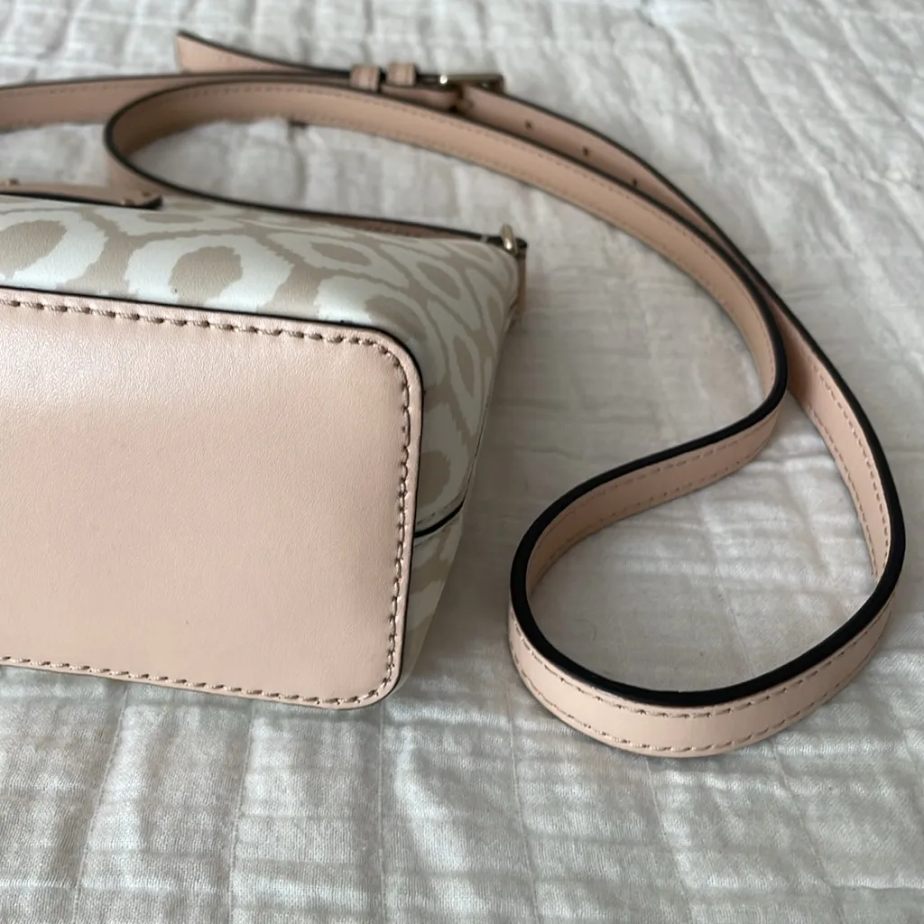 KATE SPADE New York Grove Street Millie Ikat Crossbody Bag in Cream / Cardamom - Image 7