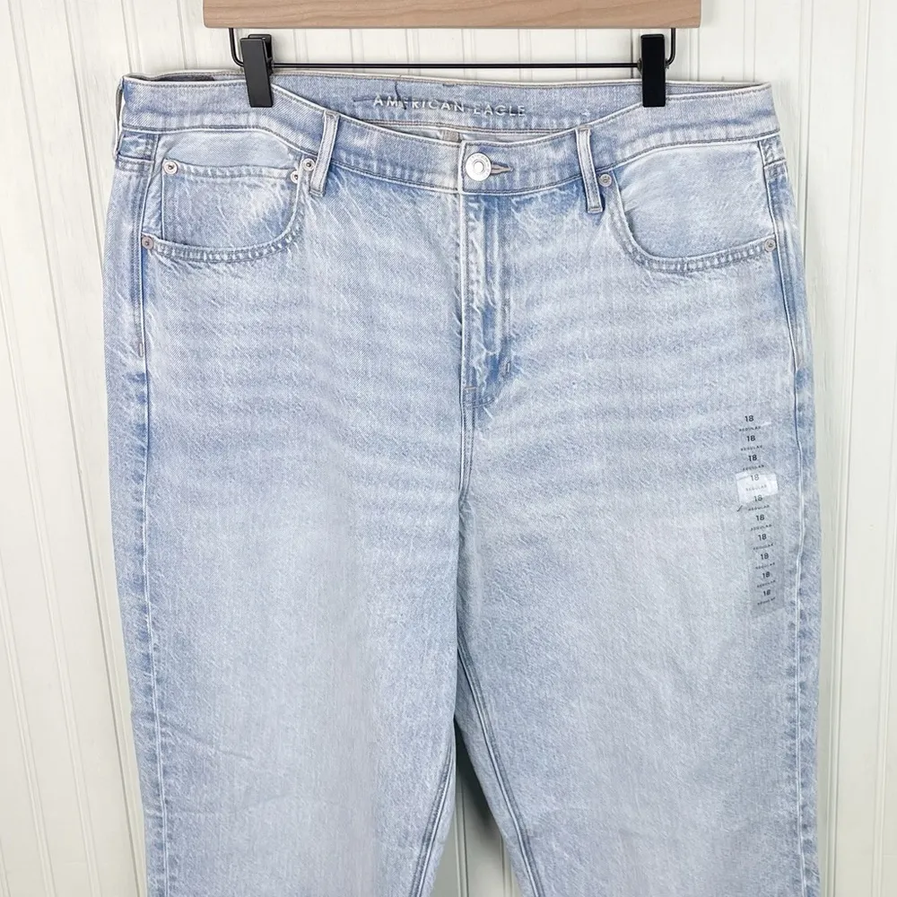 NEW American Eagle 90s Straight Jean Light Wash Denim Stretch Women's Size 18 - Image 4
