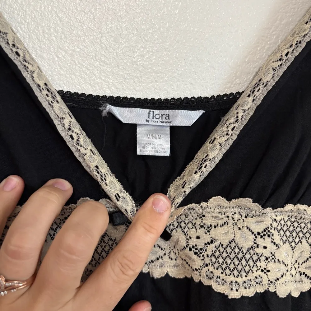 Flora Size Medium Black and Ivory Lace Short Sleep SET - Image 4