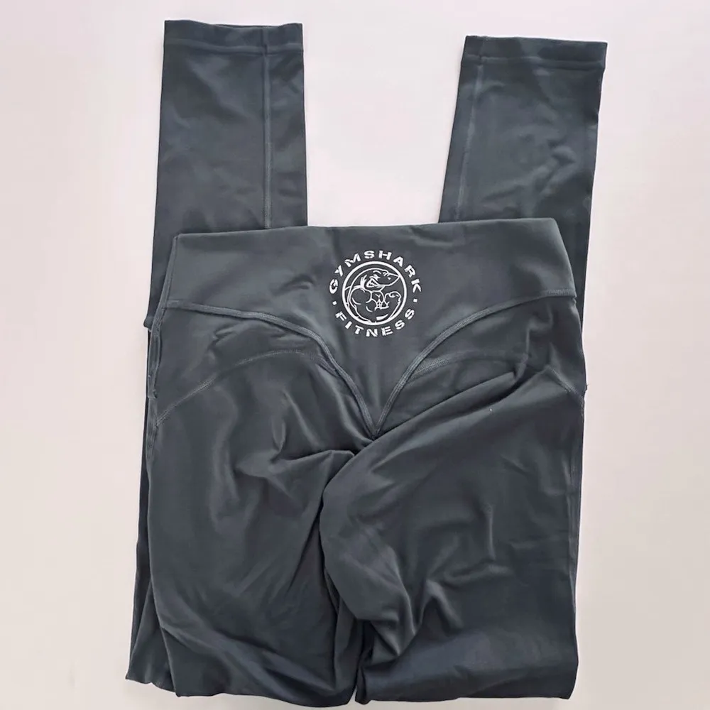 Gymshark S/M Legacy Regular Leggings & Legacy Sports Bra Set - Image 4