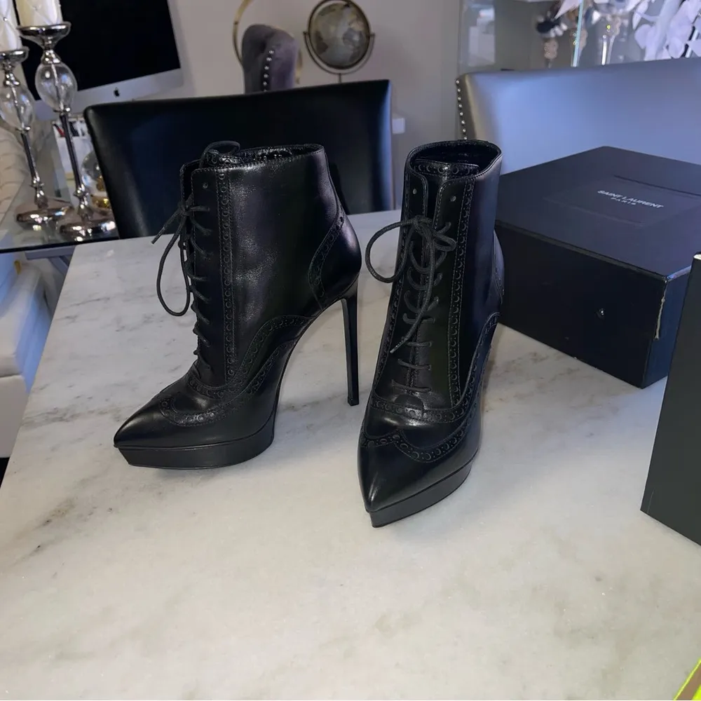 Saint Laurent Black Janis Oxford Nappa Leather Stiletto Lace Up Ankle Boots - Image 9