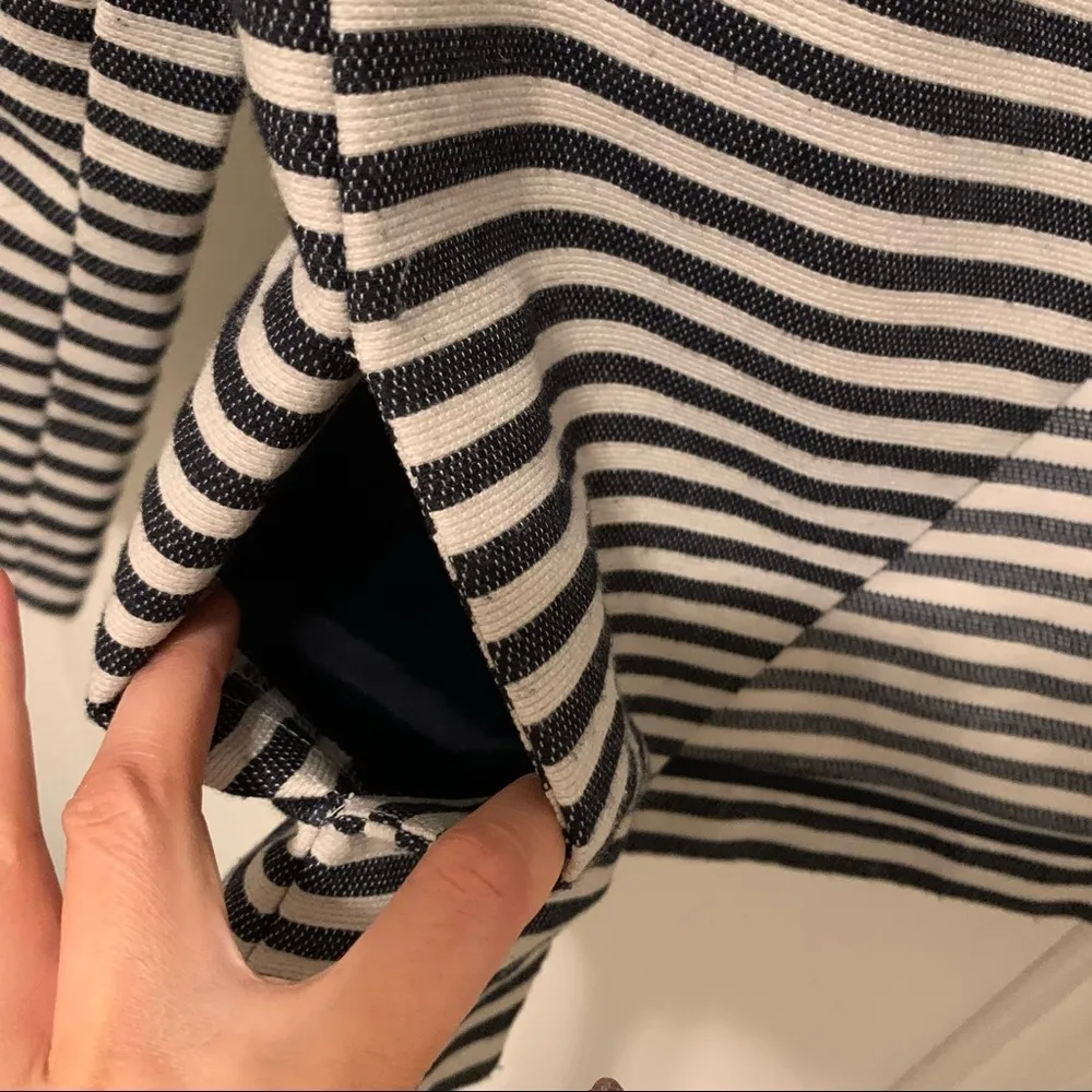 BCNU Navy White Striped Cropped Blazer Pockets Size XSmall NEW - Image 2