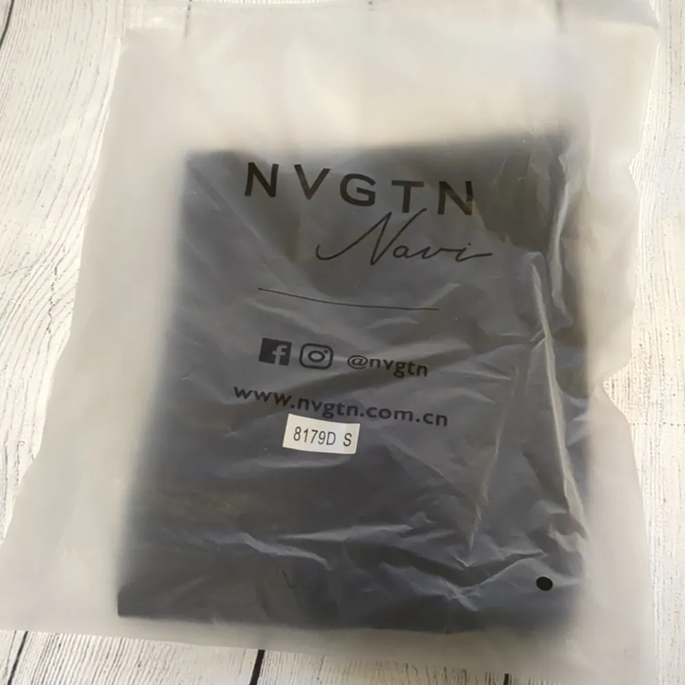 NVGTN black shorts size small - Image 2