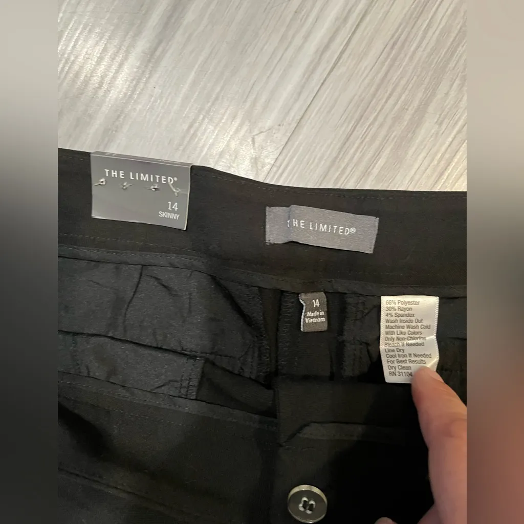 The Limited  Black Women's‎ Pants - Image 3