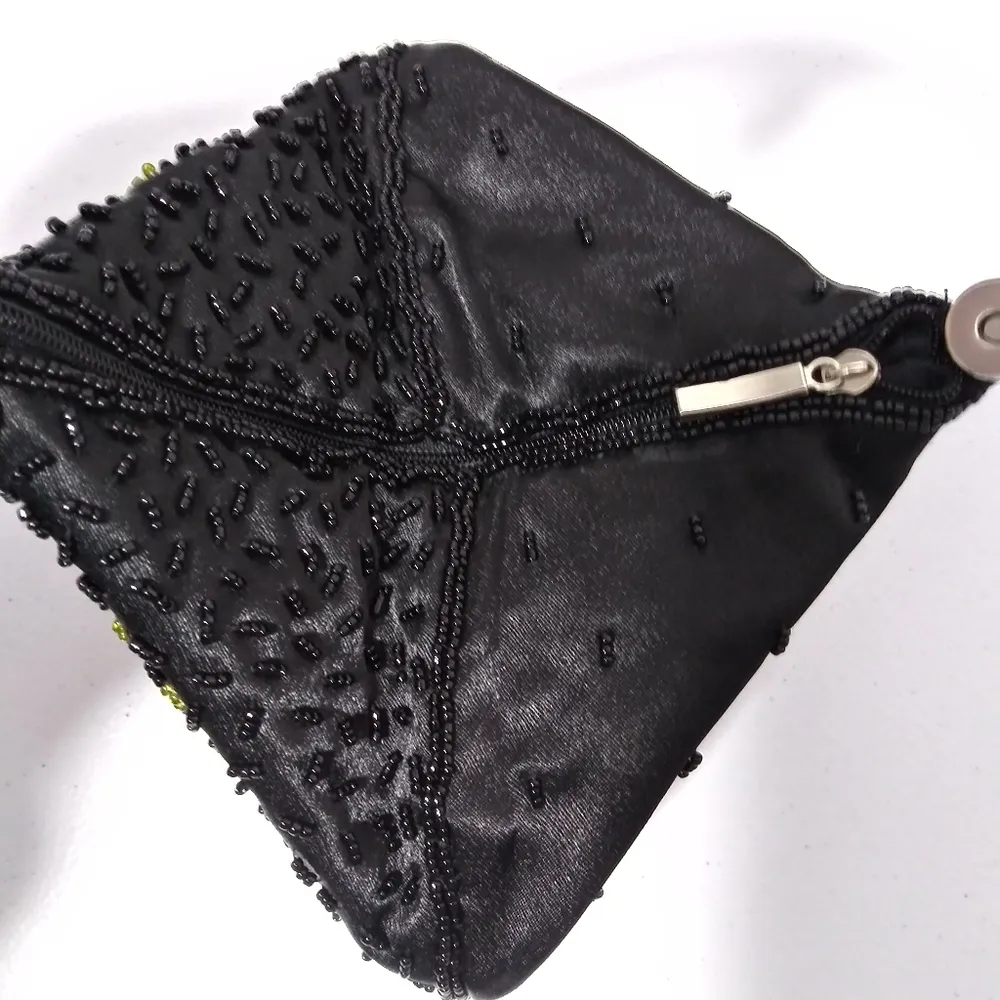 Bijou Terner Elegant Black Beaded Bag with Rose Floral Design Satin Y2k - Image 8