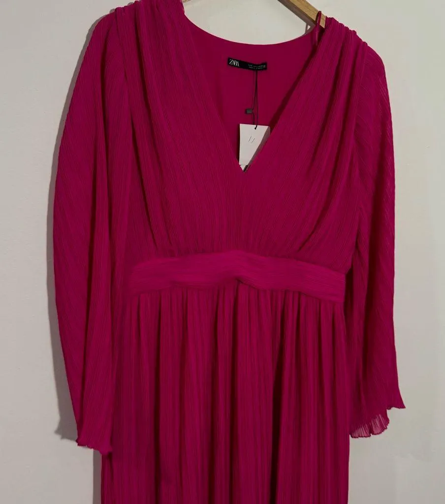 NWT Zara Fuchsia Pleated V-Neck Midi Dress Barbie‎ Hot Pink Size Large - Image 3