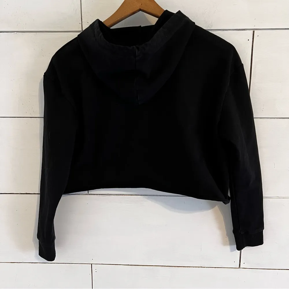 Zyia Cropped Logo Hoodie. Size Small. EUC - Image 2