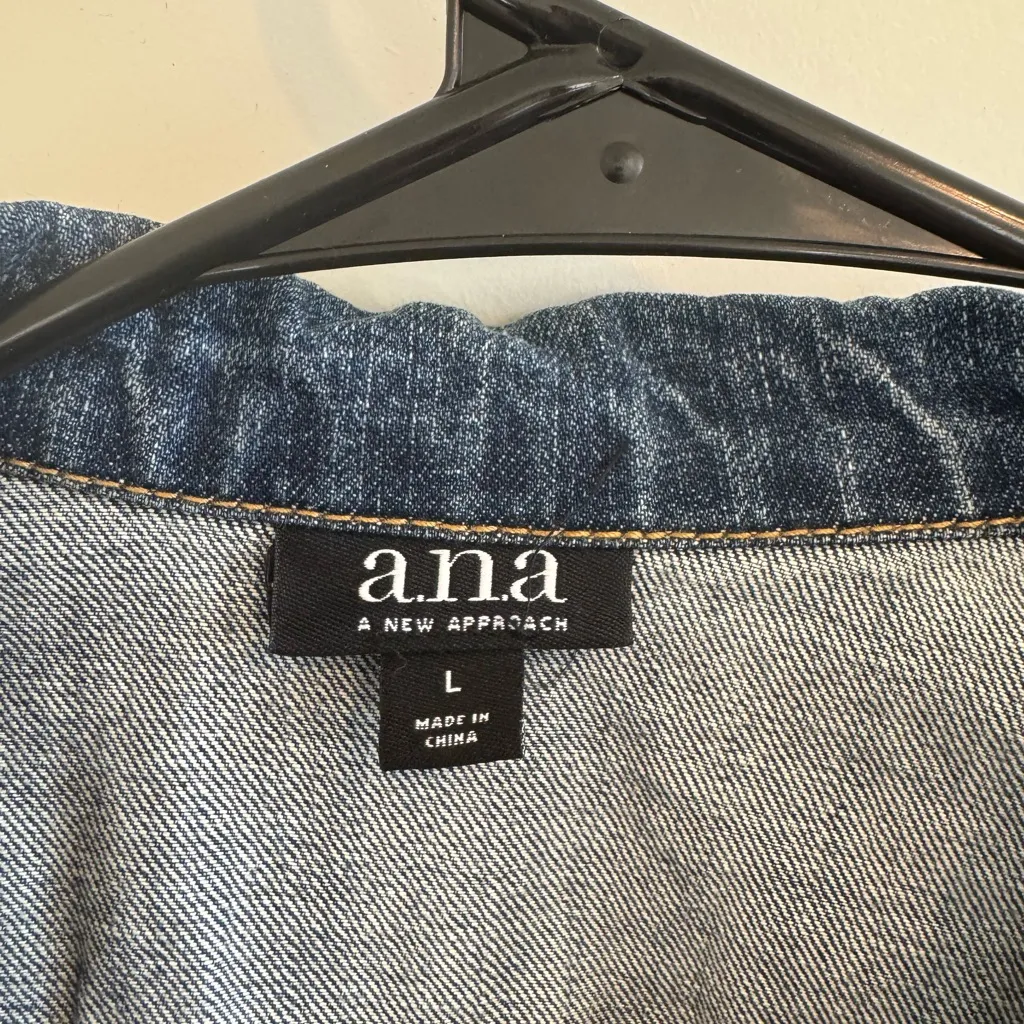 A.n.a Embroidered Wome’s Jean Jacket - Image 8