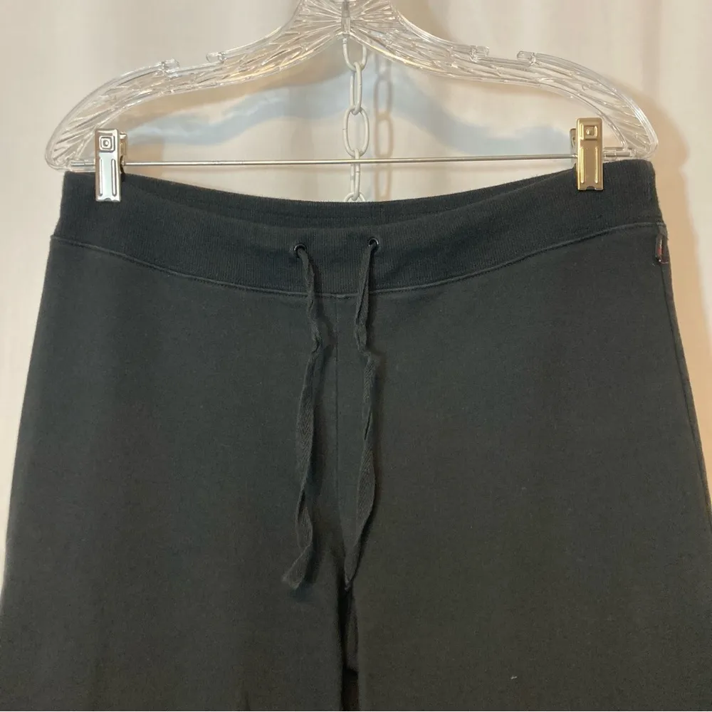 Y2K New York and Company Black Embroidered Floral Wide Leg Crop Sweatpants Pants Size M - Image 4