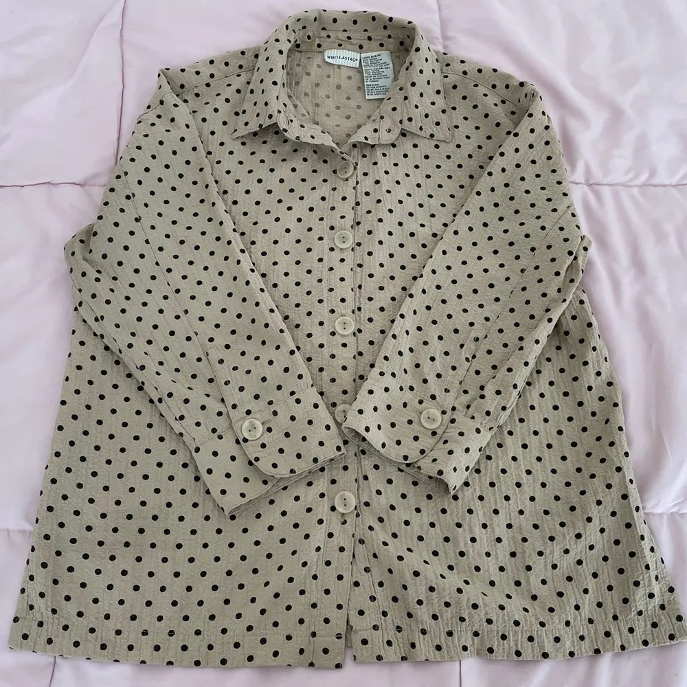 White Stag beige polka dots button up shirt, size S preppy business casual - Image 3