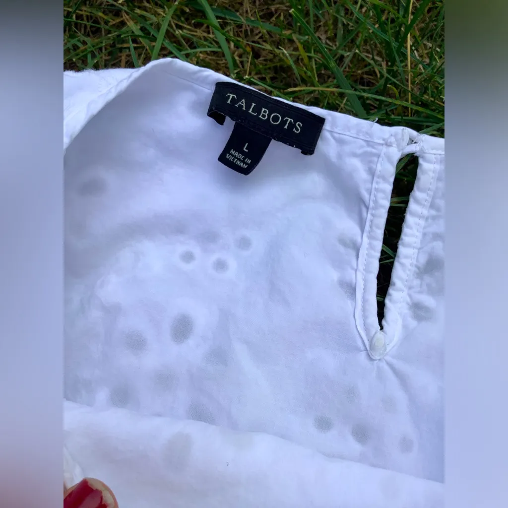 Talbots Pretty dressy blouse💜 - Image 4