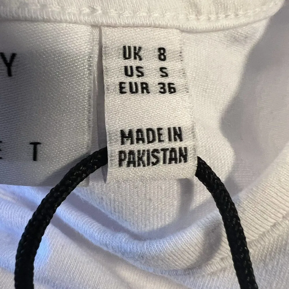 Daisy Street White Tee Floral Patch Size Small New - Image 76