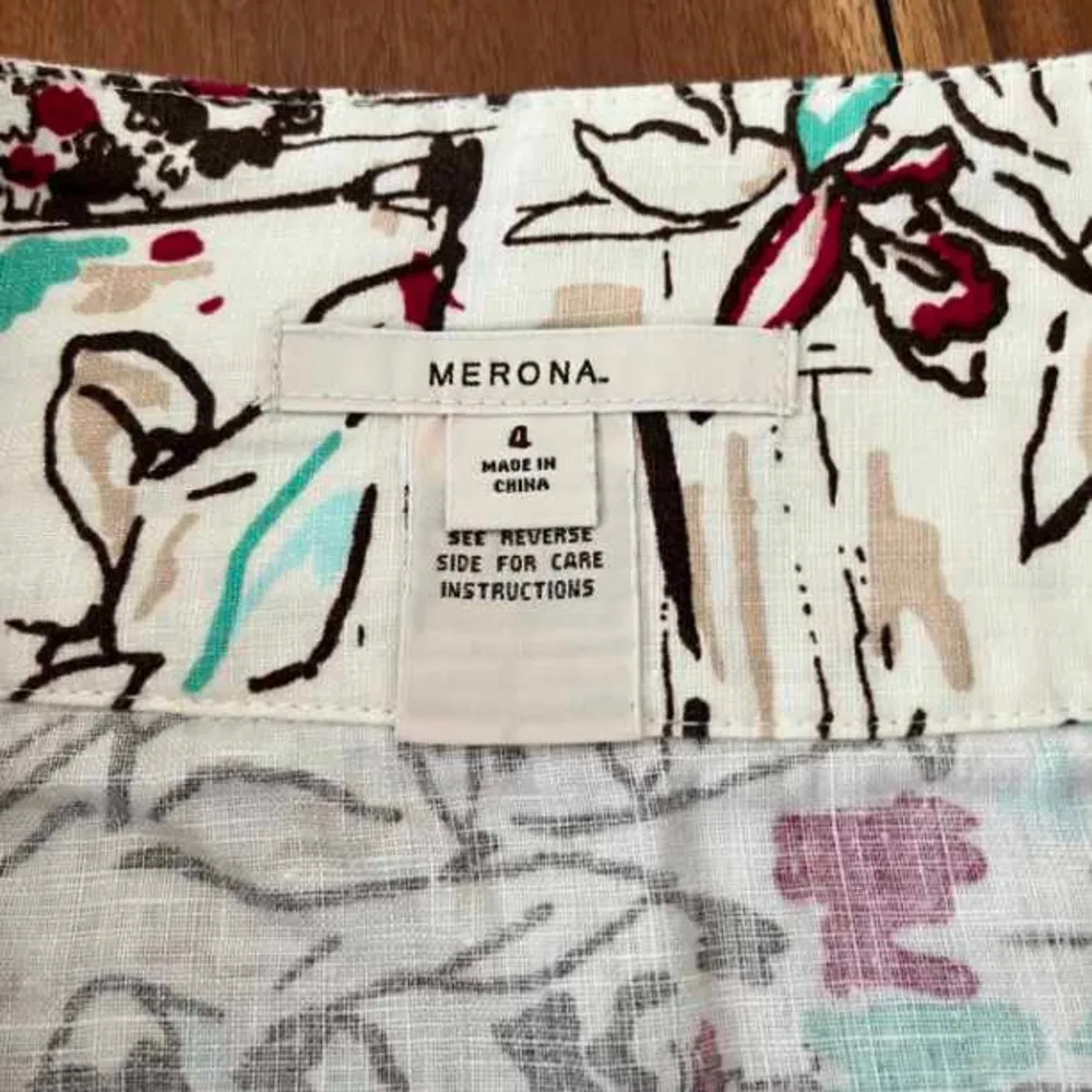 Merona‎ 100% Linen Floral and City Scape Print Skirt - Image 2