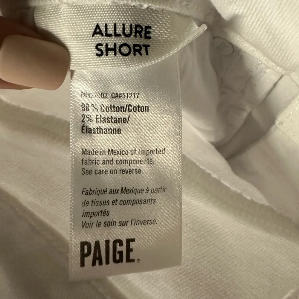 Pagie Allure White Denim Jean Shorts NWT Raw Hem Size 30 bm - Image 7