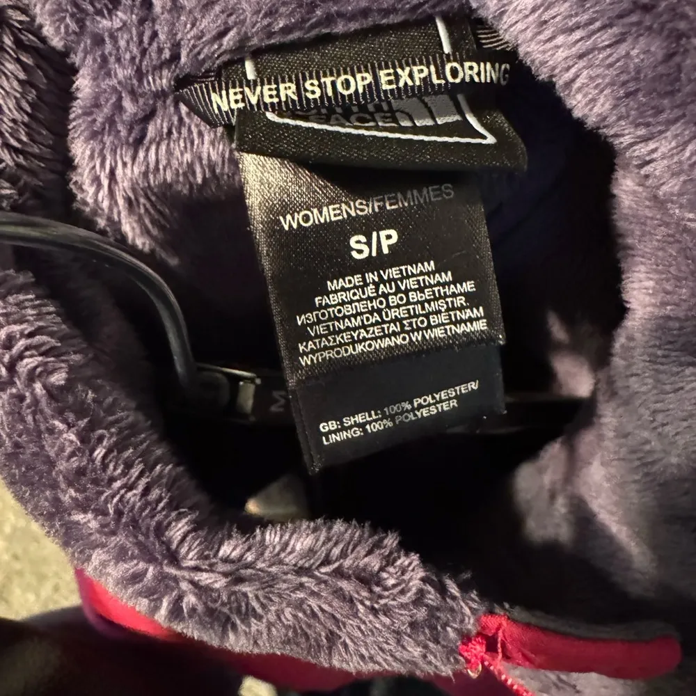 The North Face Chromium Thermal Jacket Color: Passion Pink- Small - Image 5