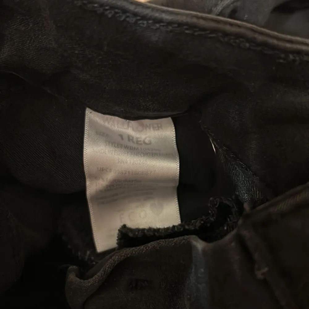 1 Reg - ultra fit - wallflower - Image 9