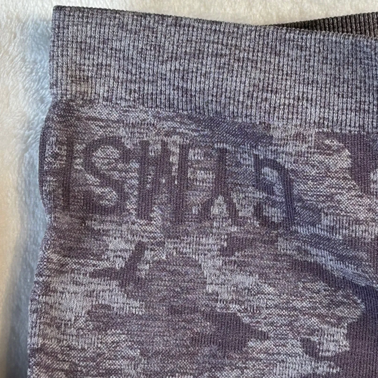 Gymshark Purple Camo Seamless Long Sleeve Crop Top Thumbholes Ruched Activewear - Image 5