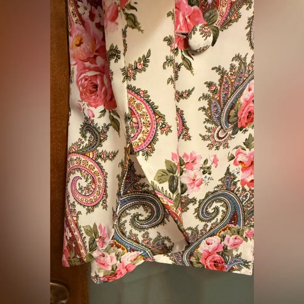 Victoria's Secret Vintage Double Breasted Floral Paisley Cardigan Sleepshirt - Image 5