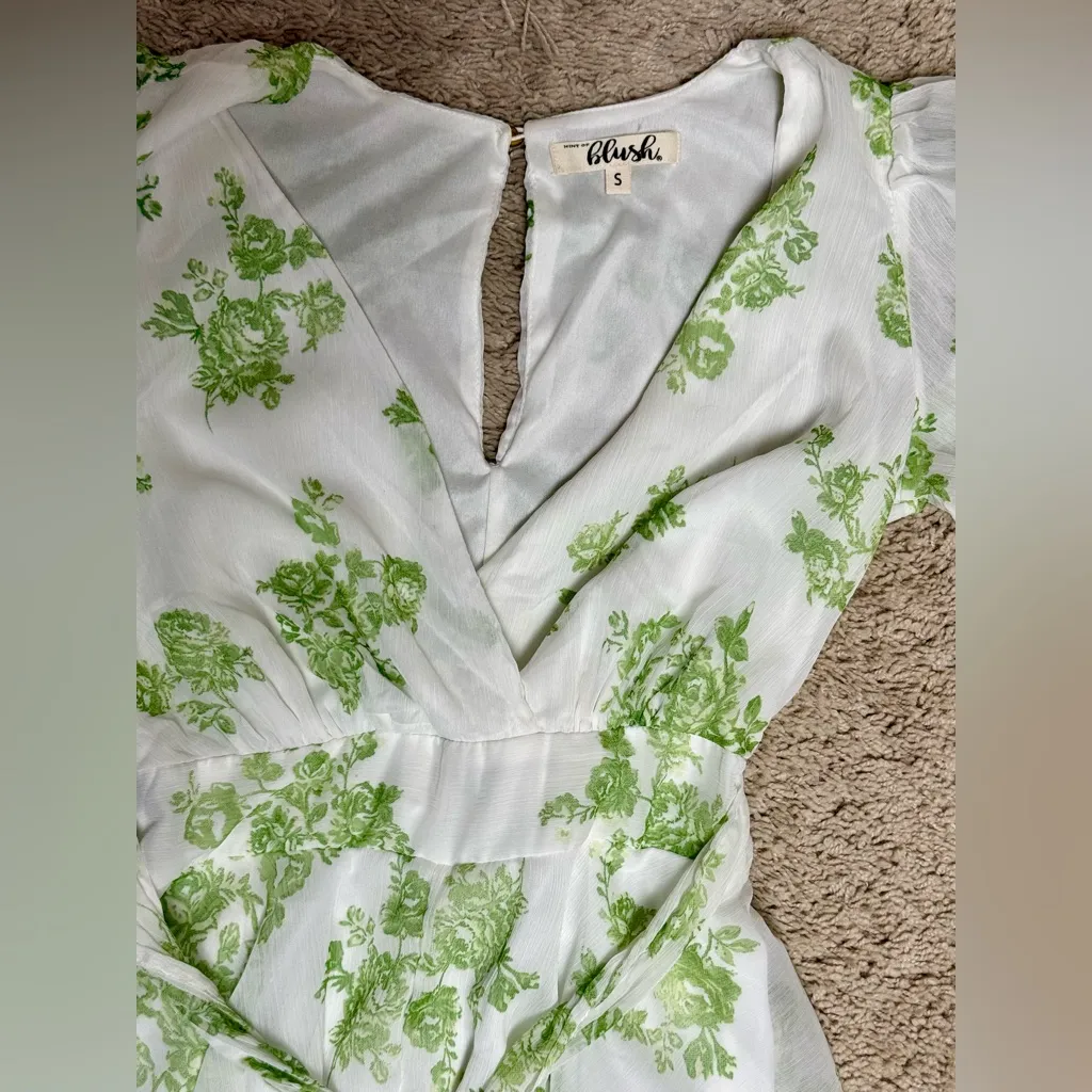 NWOT White and Green Floral Romper size S - Image 2