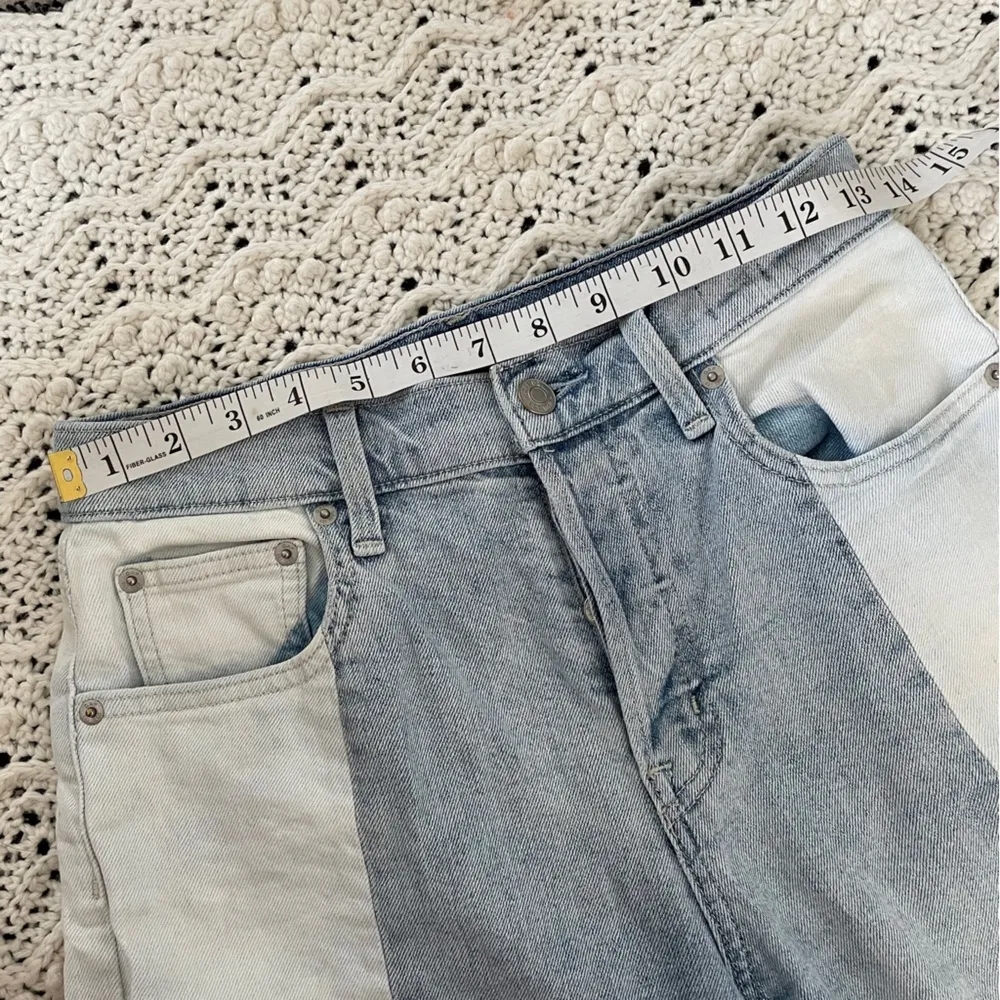 Gap Two Tone High Waisted Straight Leg Denim Jeans Light/Medium Wash (Size 26) - Image 4