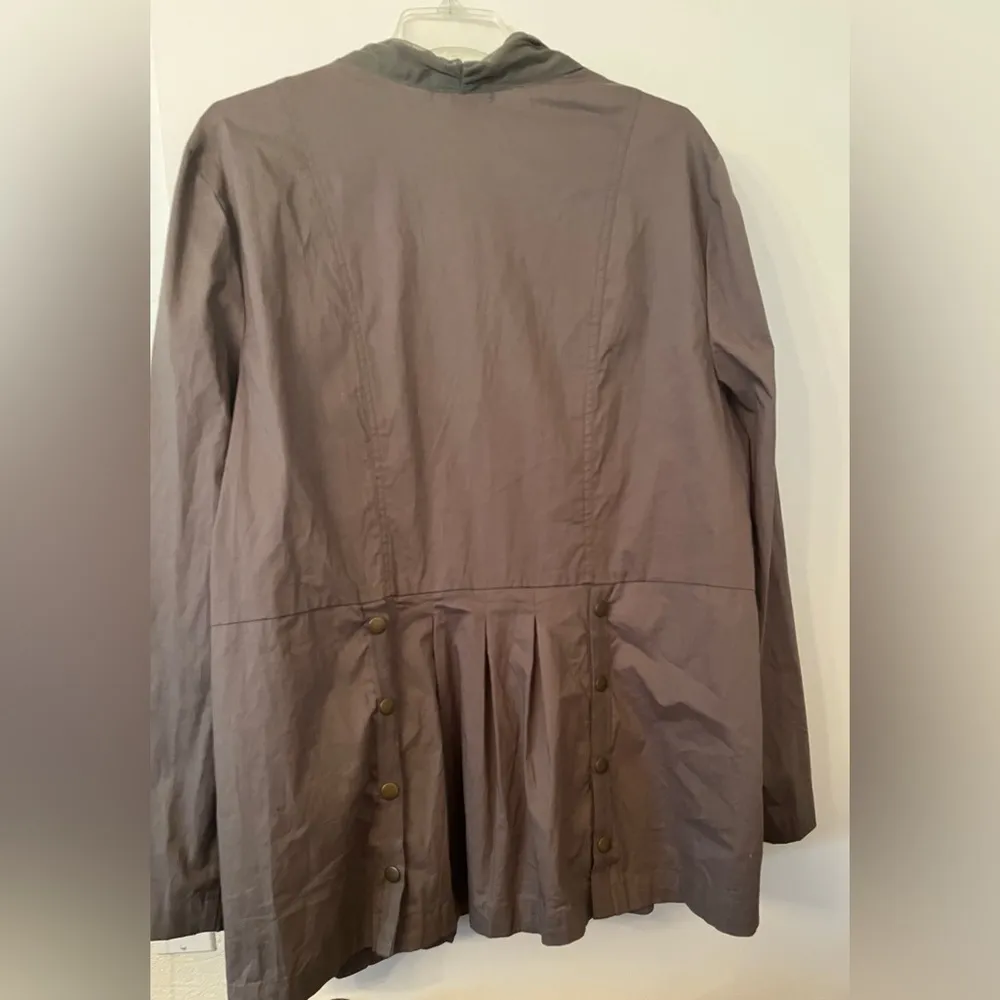 XCVI tie front jacket with mesh overlay around the front and collar, size 2X - Image 3