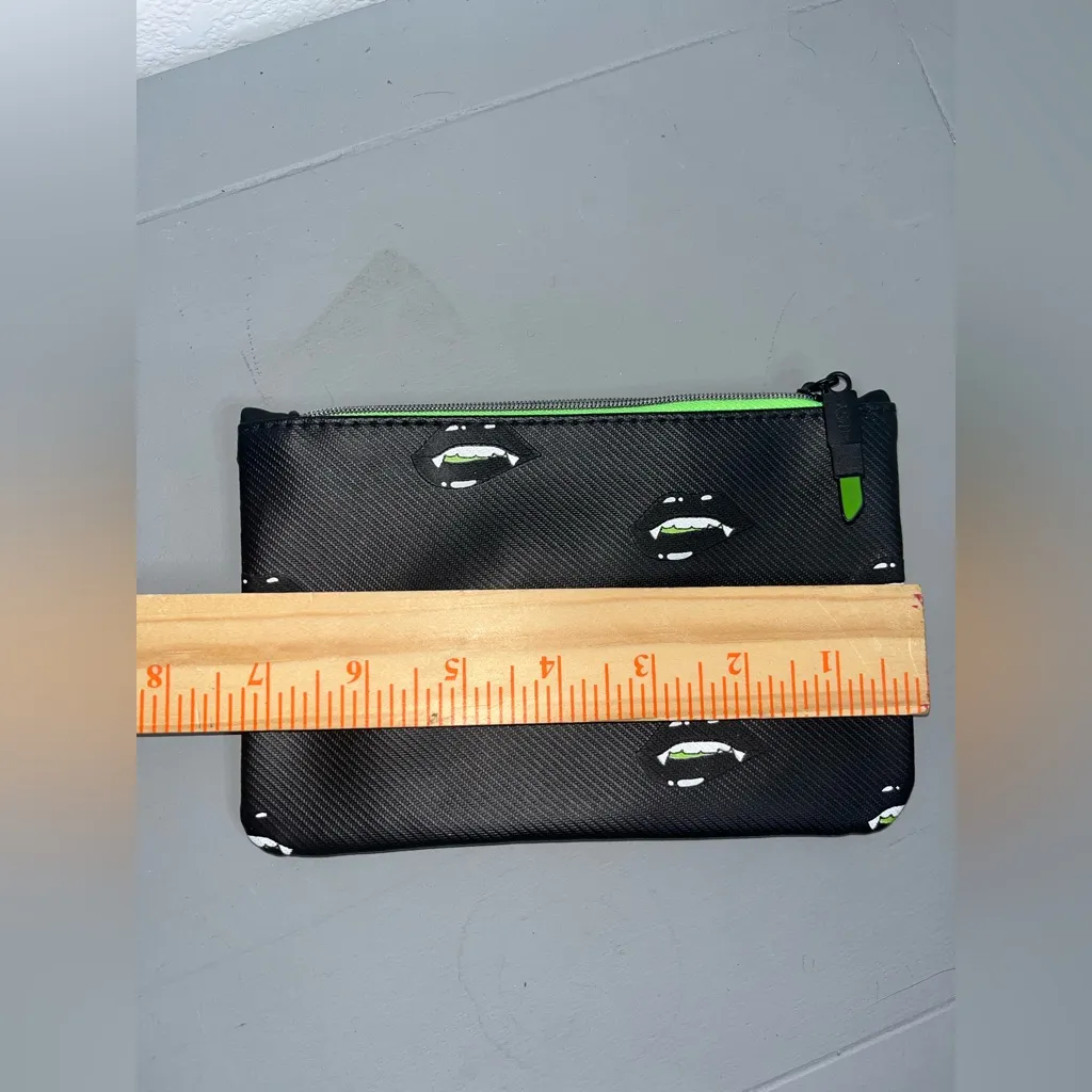 IPSY Pretty Wicked 2021 Lime Green Black Makeup Zipper Bag Limited Ed Vampy Goth - Image 11