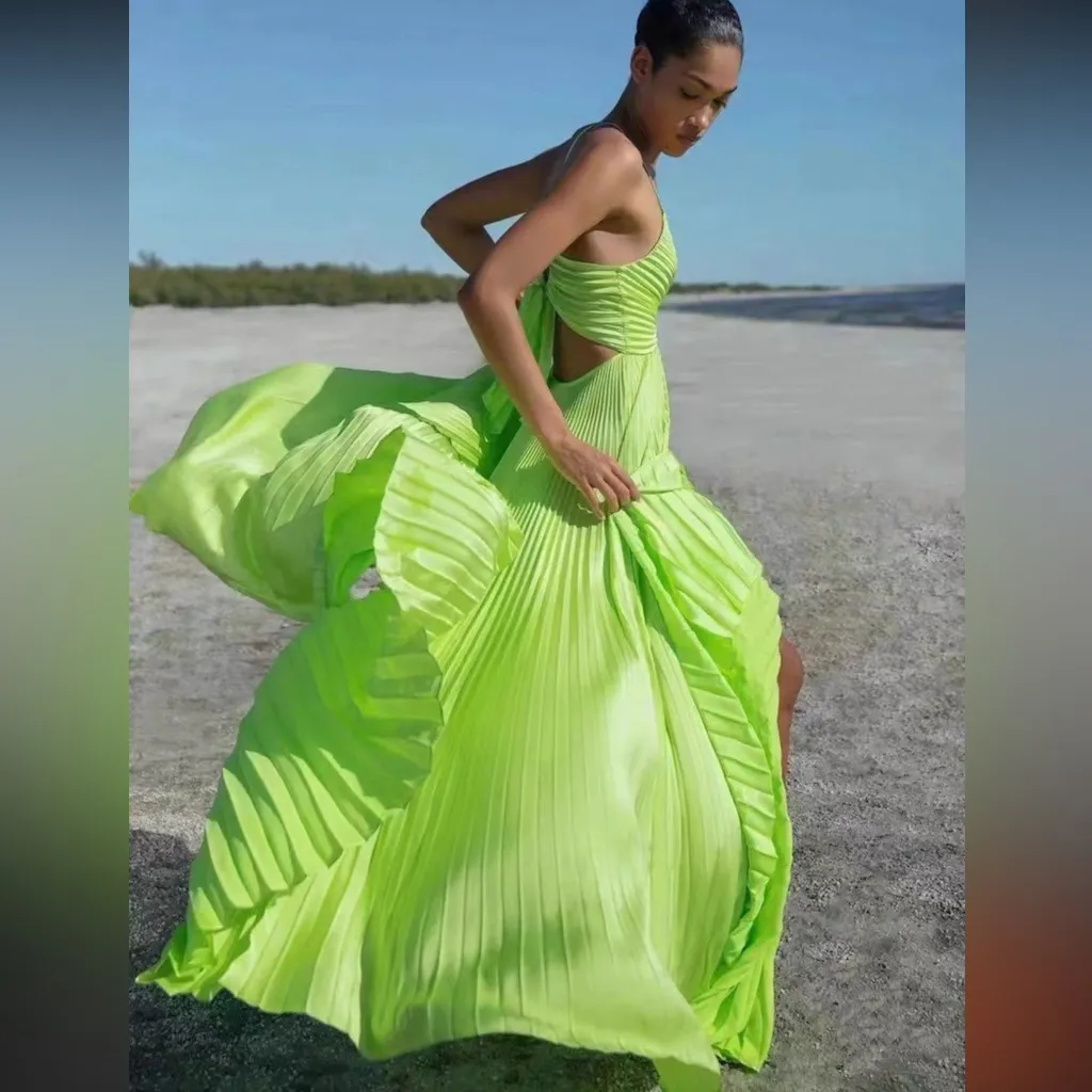 ALC Elegant Lime Green Pleated  Maxi Dress 4 - Image 3