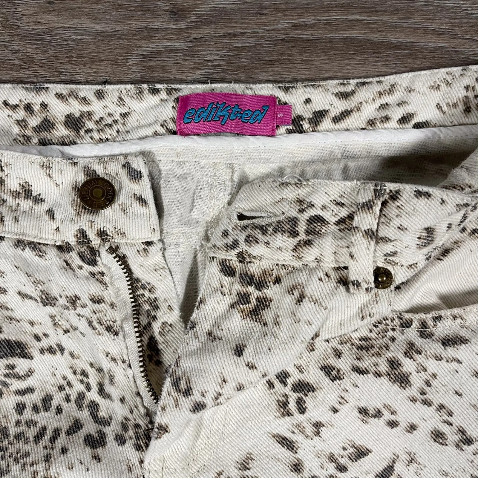 Edikted Women's Jeans Low Rise Baggy Snow Leopard Wide Leg S Cream - Image 2