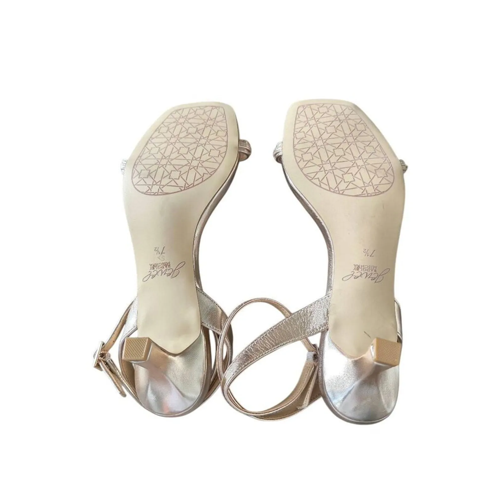 Badgley Mischka Jewel Sandals Size 7.5 Rose Gold Kitten Heel Open Toe - Image 7