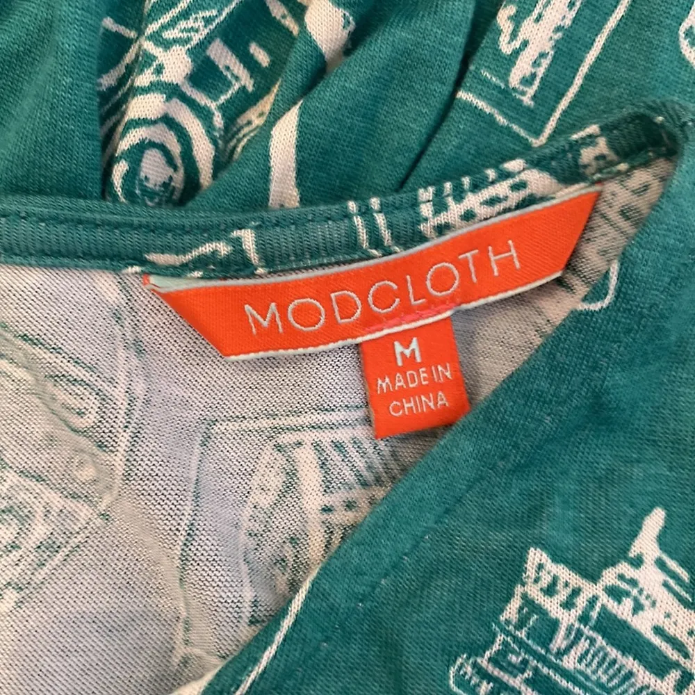 ModCloth Retro Fit Stretchy Camera All Over Print Dress Fit Flare EUC Sz S - Image 5