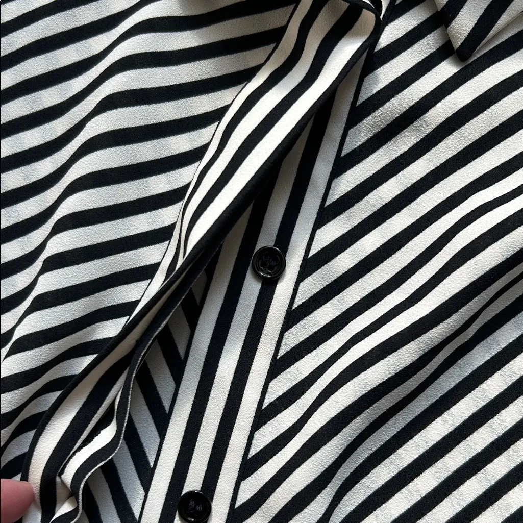 Anne Klein Black and White Diagonal Striped Shirt - Image 3