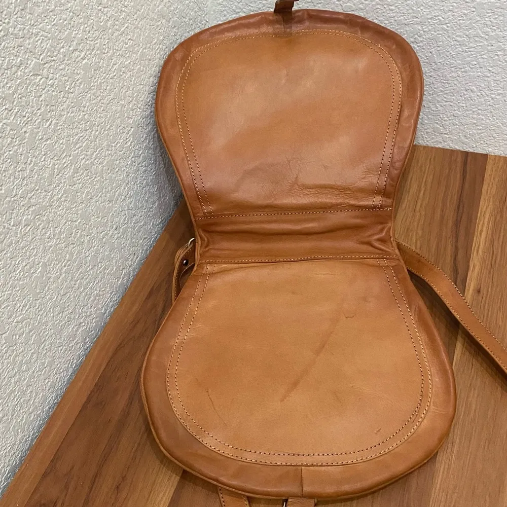 EL VAQUERO Pink Label Brown Leather Studded Handcrafted Saddle Crossbody Bag - Image 8