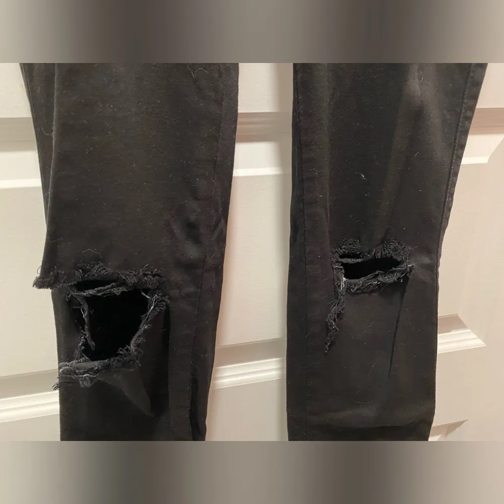 Vibrant Stretch Denim Jeans Distressed High Waisted Black 3 25 - Image 8