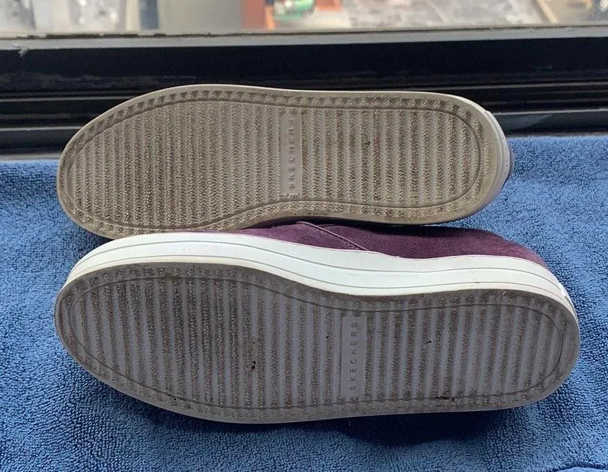 Sketcher Slip Ons - Image 5