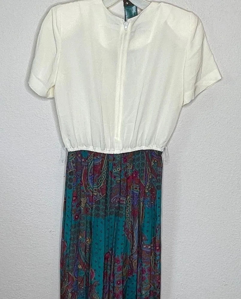 Vintage Classics by Leslie Fay‎ Petite Dress with Belt - Image 5