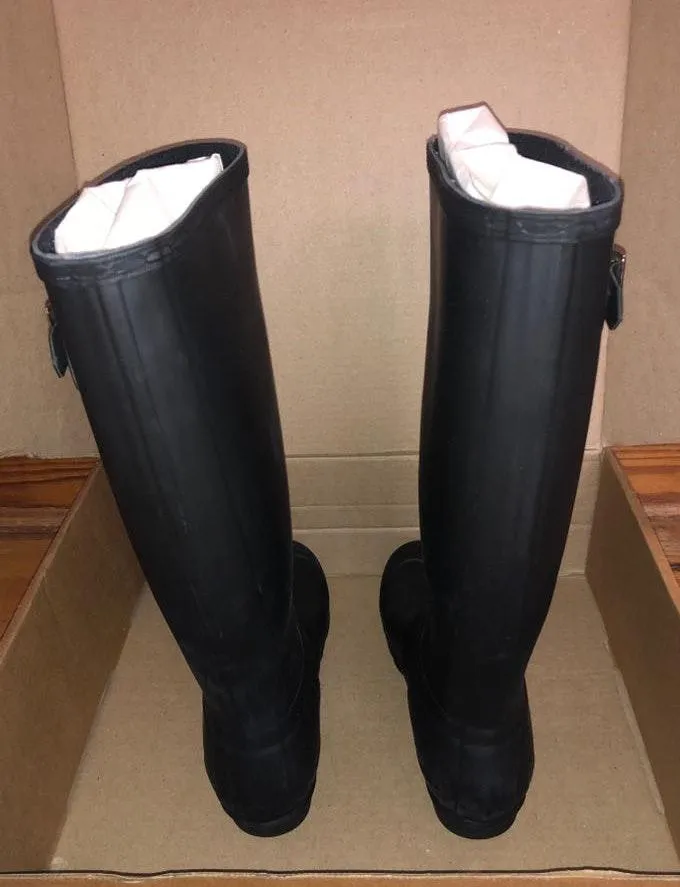 Hunter Boots - Image 2