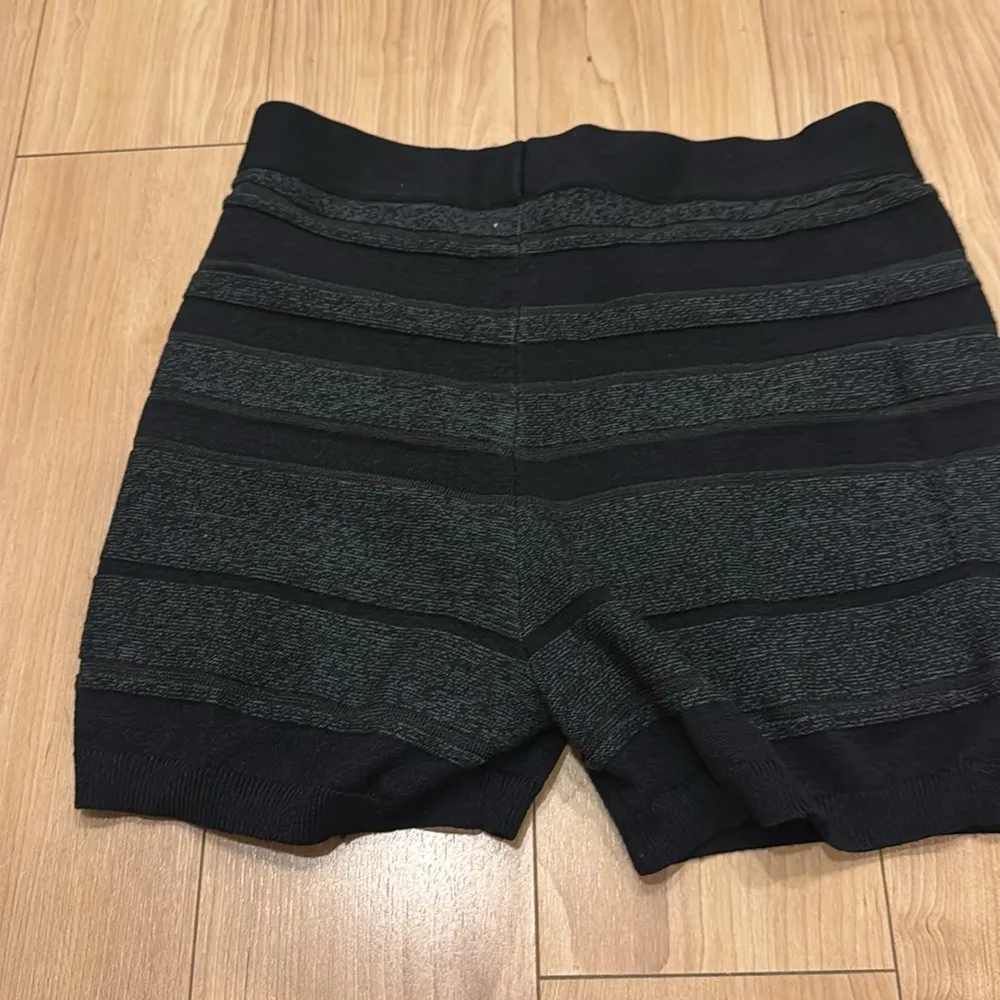 Sport Play High-Waist Knit Short - Image 3