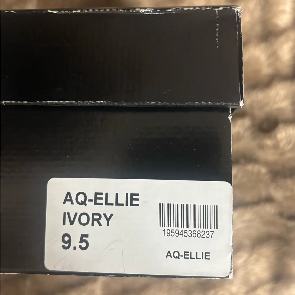 Aqua Womens Ellie Faux Fur Cushioned Insole Ballet Flats - Image 9