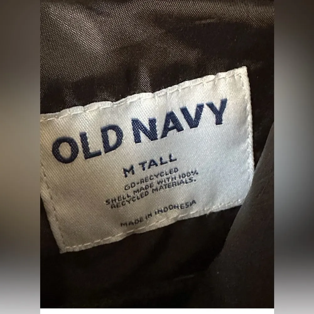 Old Navy Women's Black Sleeveless Winter Zipper Puffer Vest Jacket Size Med Tall - Image 2