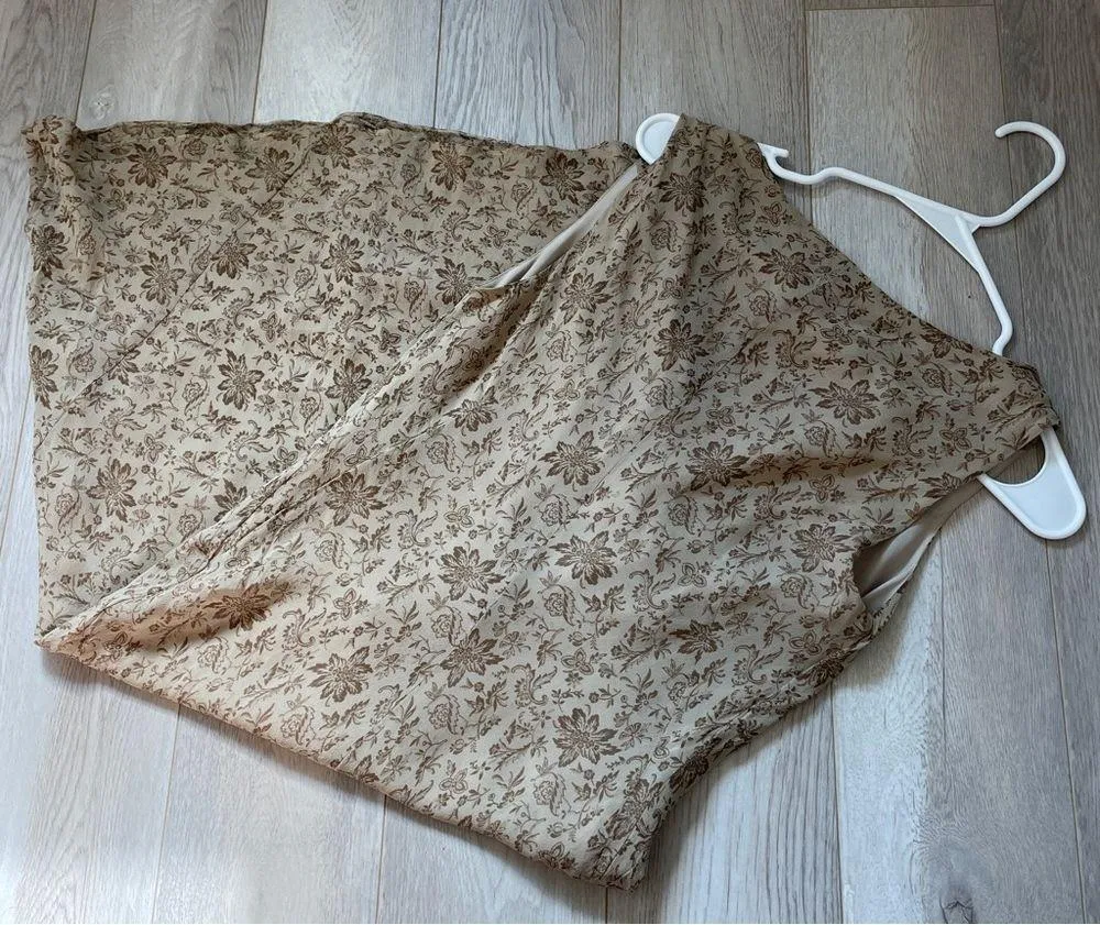 Banana Republic 100% silk Floral Cowl Neck Midi Dress (size 4) romantic feminine - Image 4