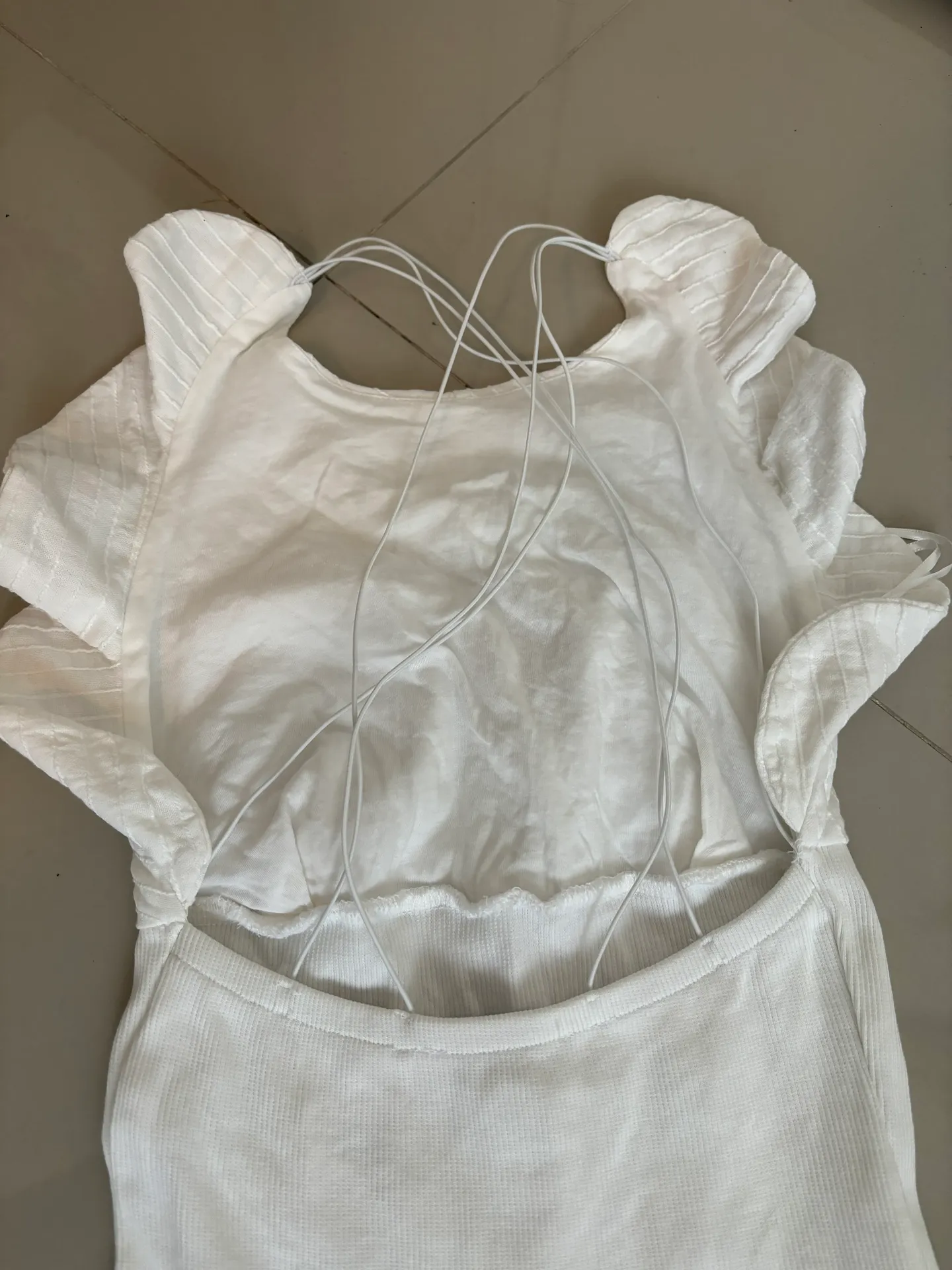 NEW‼️  White Embroidered Open back Midi Dress Size S - Image 6