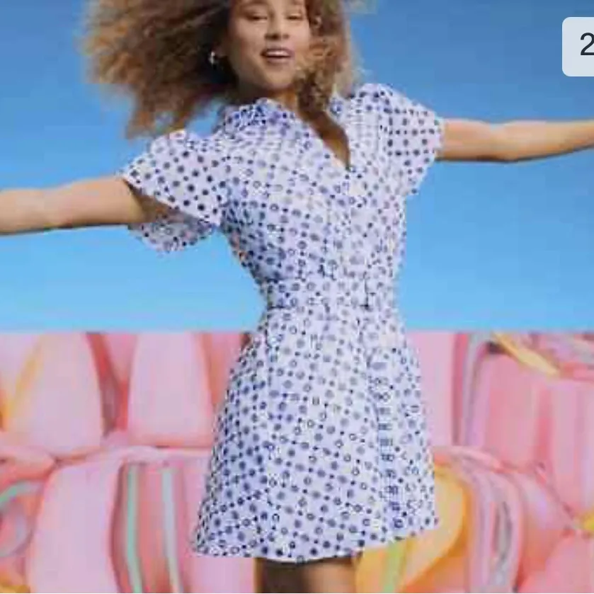 Alexis x Target‎ Plus Size 2X White and Blue Eyelet Tulip Sleeve Shirt Dress - Image 2