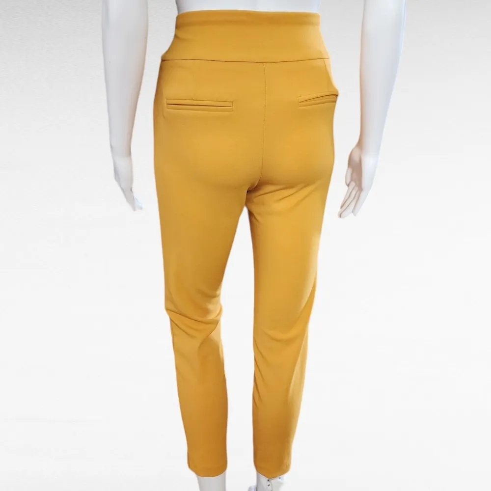 Soho Apparel Mustard Knit Ankle Leggings Size Small - Image 4