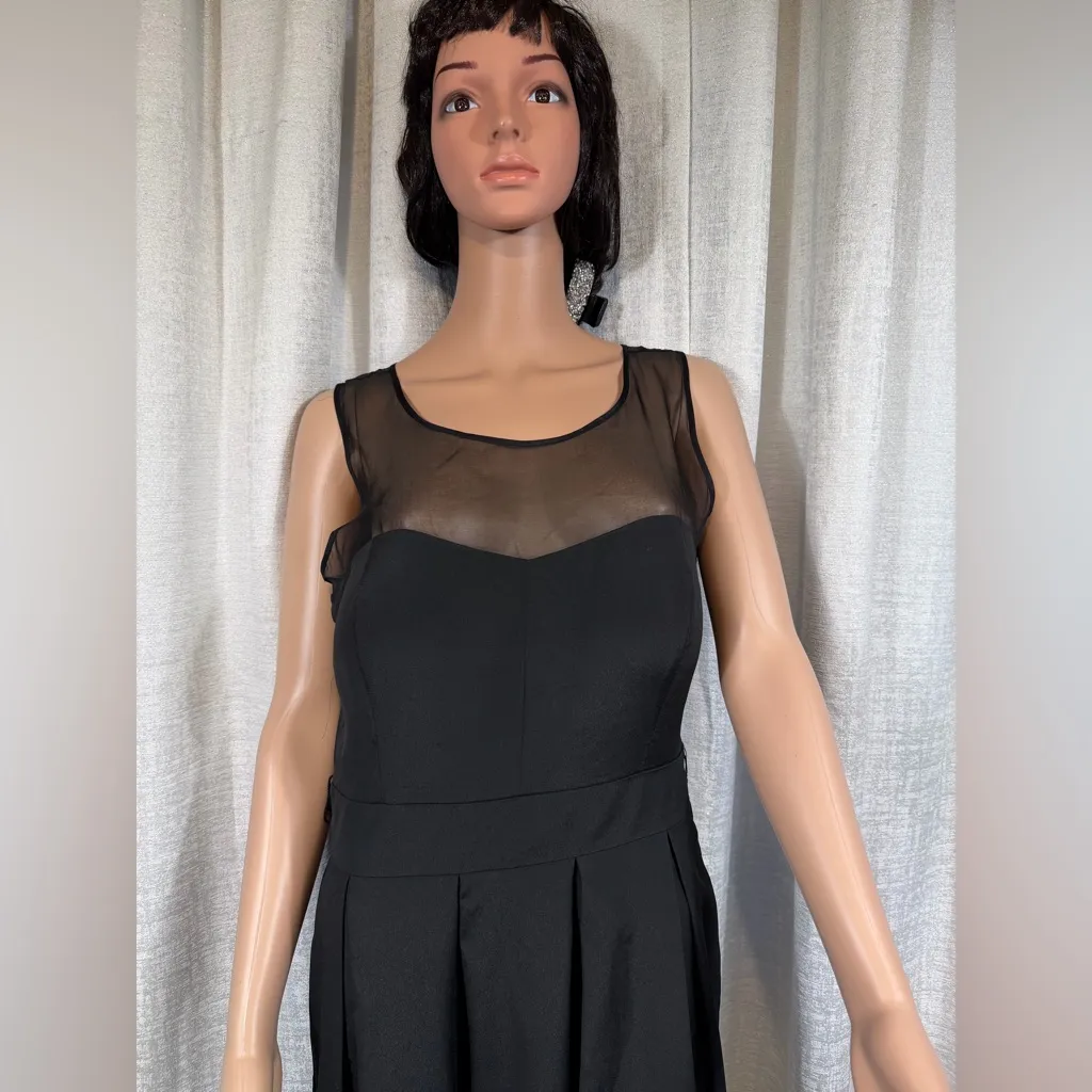 GUESS Los Angeles Black Sheer Mesh Fit & Flare Dress Sz 12 Elegant Cocktail - Image 4